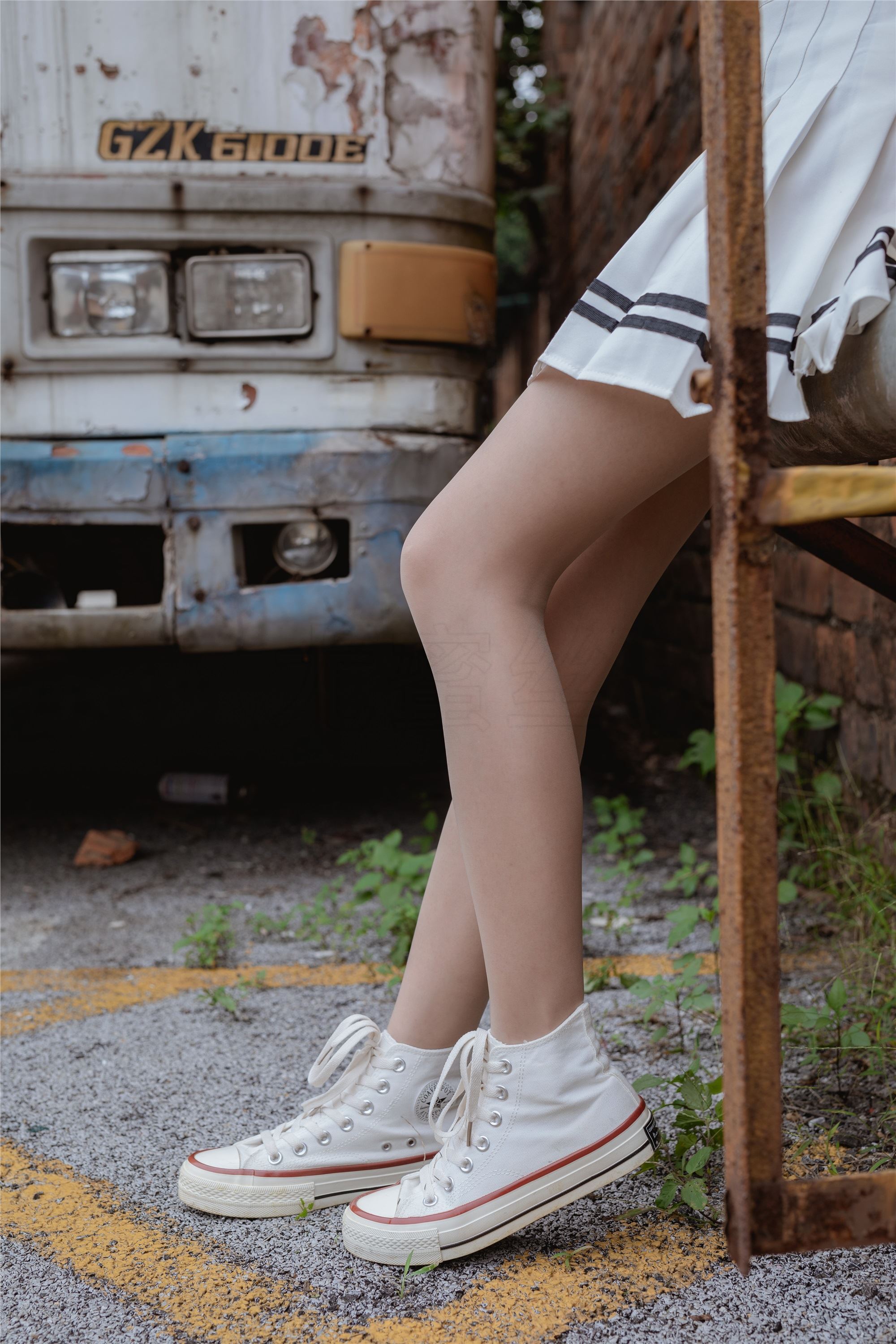 尤蜜丝 穿搭写真 NO.048